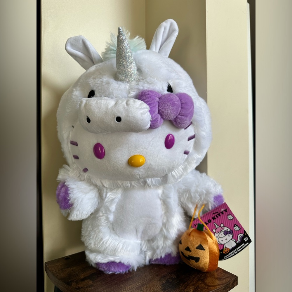 Hello Kitty Halloween Unicorn Greeter with Pumpkin